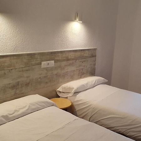 Hostal Ginebra -Madrid Centro Gran Via Sol- Exterior photo